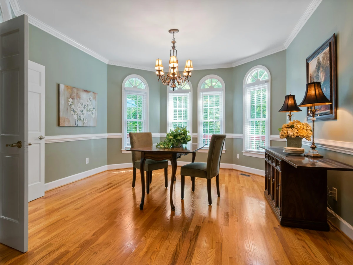 Teal dining room walls painted by Ipswich Painters