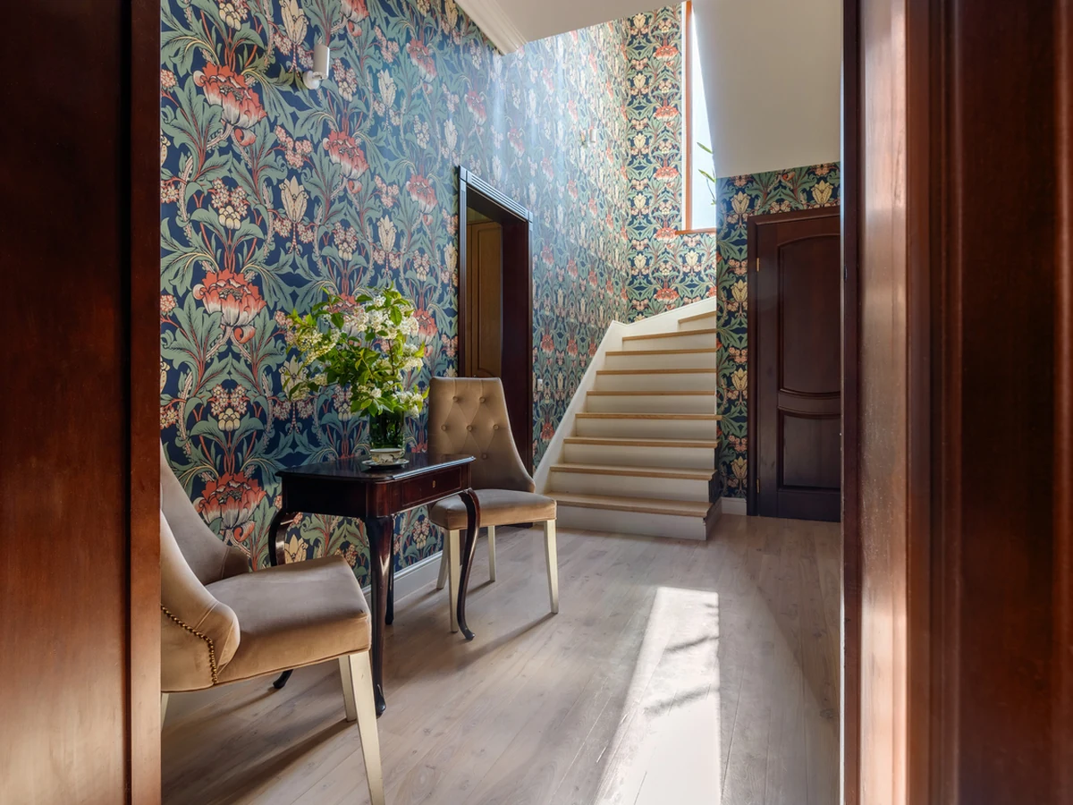 Floral wallpaper pattern detail in Ipswich wallpapering project